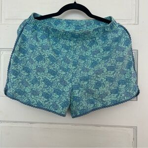 Vineyard Vines turtle print Pima cotton shorts